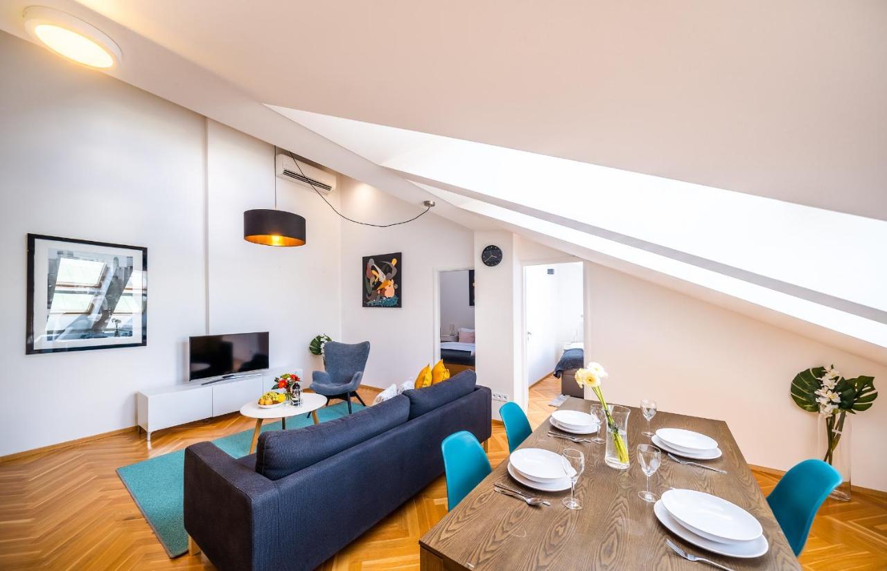 Luxurious Woodrow Wilson Apt In Prague Centre Luaran gambar